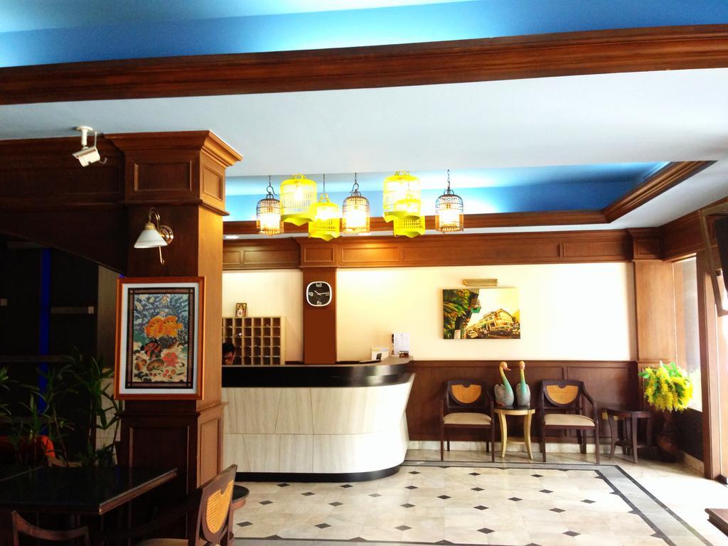 Hotel Rattana Mansion Phuket Exterior foto
